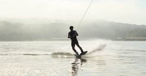 Wakeboarding: Kombinasi Kecepatan Dan Keseimbangan