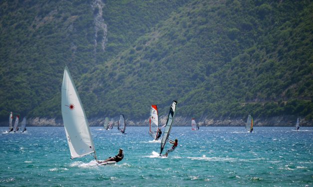 Kompetisi Windsurfing: Ajang Unjuk Kemampuan Di Laut Lepas