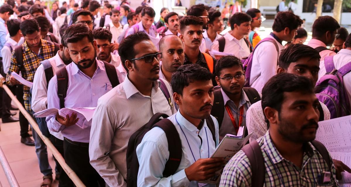 Menghadapi Krisis Pekerjaan Di India Yang Semakin Sulit