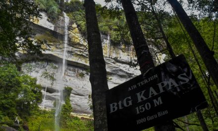 Keindahan Air Terjun Batang Kapas Yang Tersembunyi Di SUMBAR