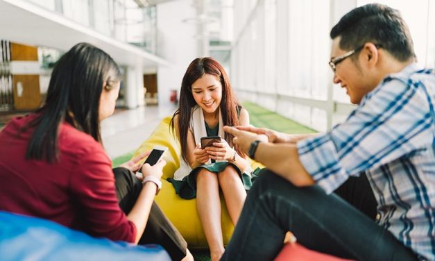 Pengaruh Teknologi Terhadap Pola Komunikasi Dalam Masyarakat