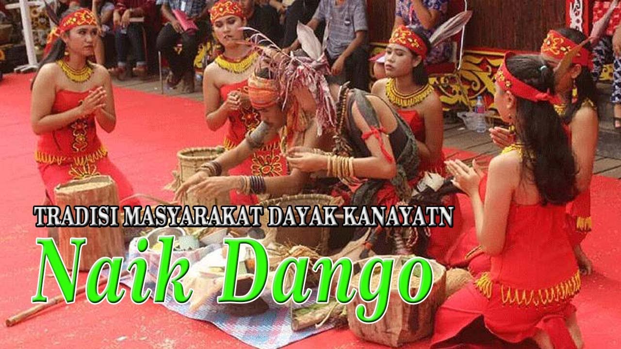 Tradisi Upacara Naik Dango