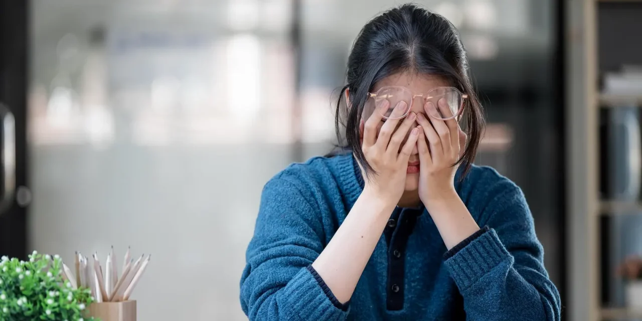 Stres Kronis: Efeknya Terhadap Tubuh Dan Pikiran