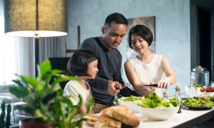 Mencintai Diri Lewat Pilihan Di Meja Makan