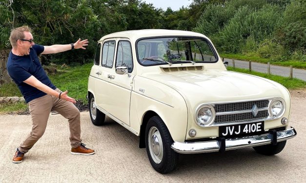 Mobil Klasik Renault 4 Produksinya Di Hentikan Pada Tahun 1992