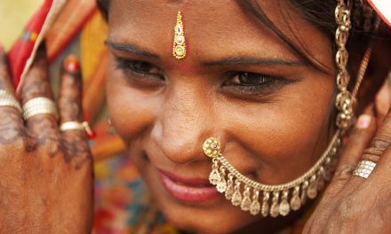 Tradisi Tindik Mencerminkan Keragaman Dan Kekayaan Budaya