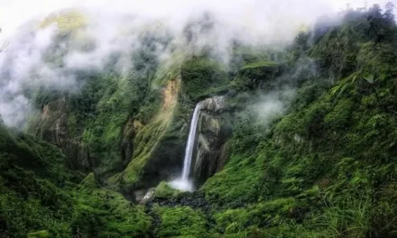 Sejarah Air Terjun Penimbungan Titik Pendakian Gunung Rinjani