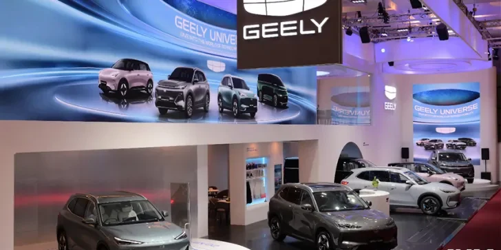 Debut Manis Geely Di GIIAS 2025: 866 Unit Di Pesan Pengunjung