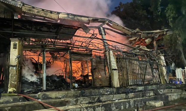 Pasar Taman Puring Dilalap Api, Warga Dan Pedagang Terpukul