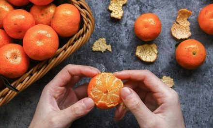 Serabut Putih Dan Kulit Jeruk Yang Sering Terabaikan