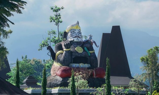 Urat Malu Putus, Wayang Semar Hanya Jadi Pajangan