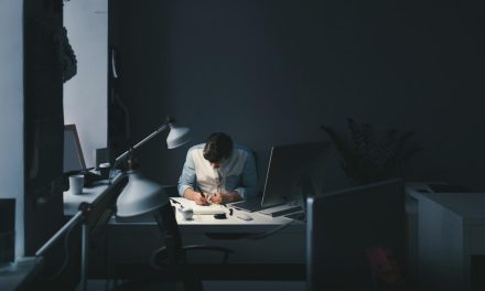Lembur Maut: Nyawa Melayang, Bos Masih Tanya Progres Kerja