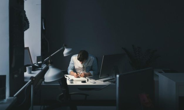 Lembur Maut: Nyawa Melayang, Bos Masih Tanya Progres Kerja