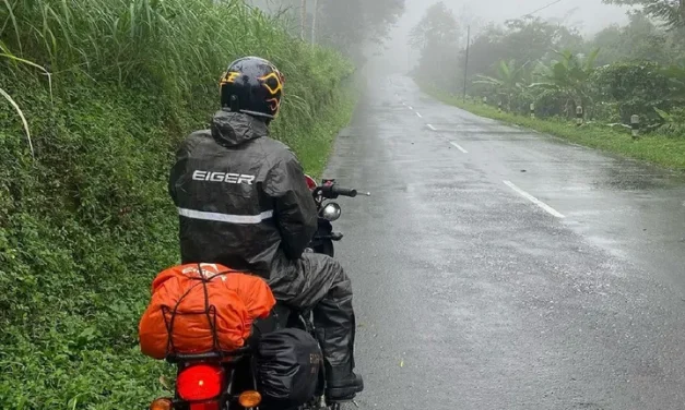 Rekomendasi Jas Hujan Eiger Paling Awet