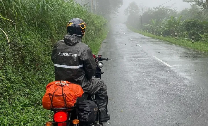Rekomendasi Jas Hujan Eiger Paling Awet