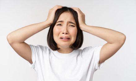 Tips Bikin Wanita Luluh Saat Lagi Bad Mood Parah