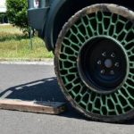 Auto Bebas Bocor! 3 Jenis Ban Cocok Buat Jalan Berbatu