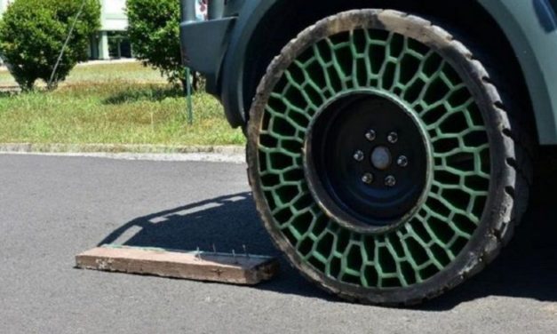 Auto Bebas Bocor! 3 Jenis Ban Cocok Buat Jalan Berbatu