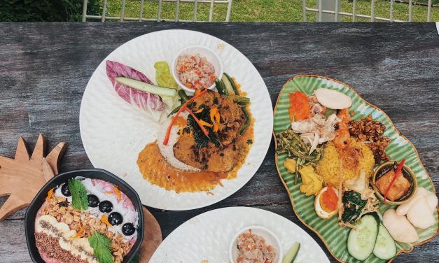 Brunch Hits Bali: Pemandangan Indah & Menu Spesial