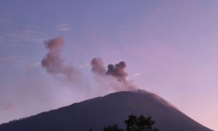 Ile Lewotolok Erupsi Lagi, Radius 3 Km Harus Kosong