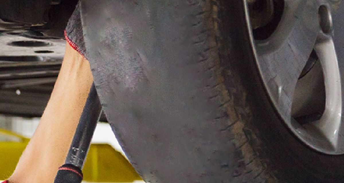 Liburan Biar Tenang, Pastikan Ban Mobil Gak Botak