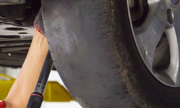 Liburan Biar Tenang, Pastikan Ban Mobil Gak Botak